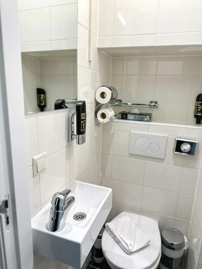 **  Hotel Vondel Garden - Digital Access Амстердам Нидерланды